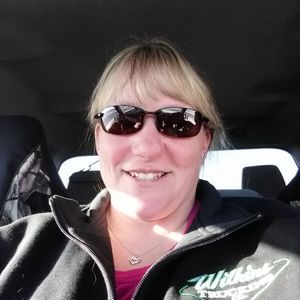 Meet your Posher, Lauri